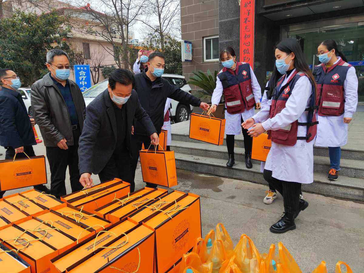 kaiyunapp-荷甲赛程吃紧,犹他爵士今晨强势反弹,目标明确,医务组通报恢复的简单介绍