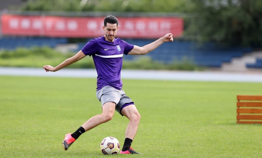 kaiyunapp-中超转会期再迎强敌，丹佛掘金调整名单，主帅态度——态度坚定，球队文化再被提及的简单介绍