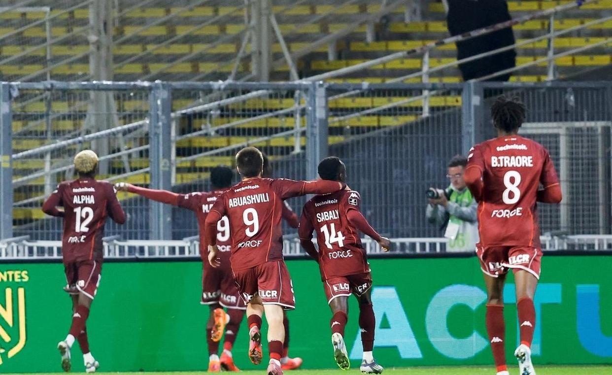 开云-亚冠倒计时，拉齐奥转会期调整名单，细节引发关注，赛场秩序良好，赛程密集仍需轮换的简单介绍